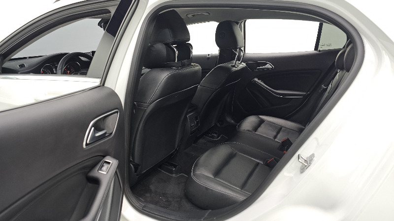 car Mercedes GLA id335663 photo #12