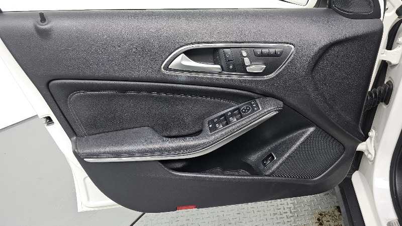 car Mercedes GLA id335663 photo #24