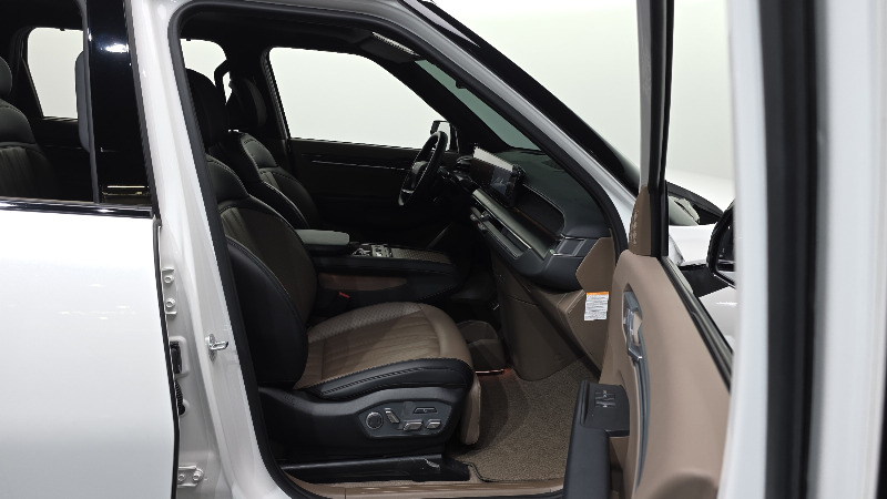 car KIA EV9 id335922 photo #11