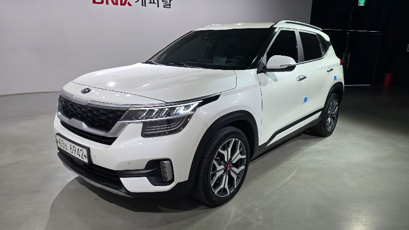 car KIA Seltos id335929 main photo