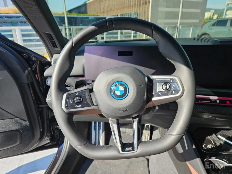 car BMW i5 id335987 photo #8