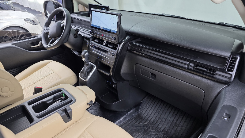 car Hyundai Staria id336181 photo #7