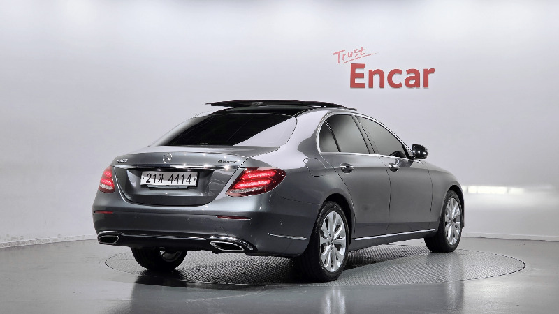 car Mercedes E-Class id336817 photo #2