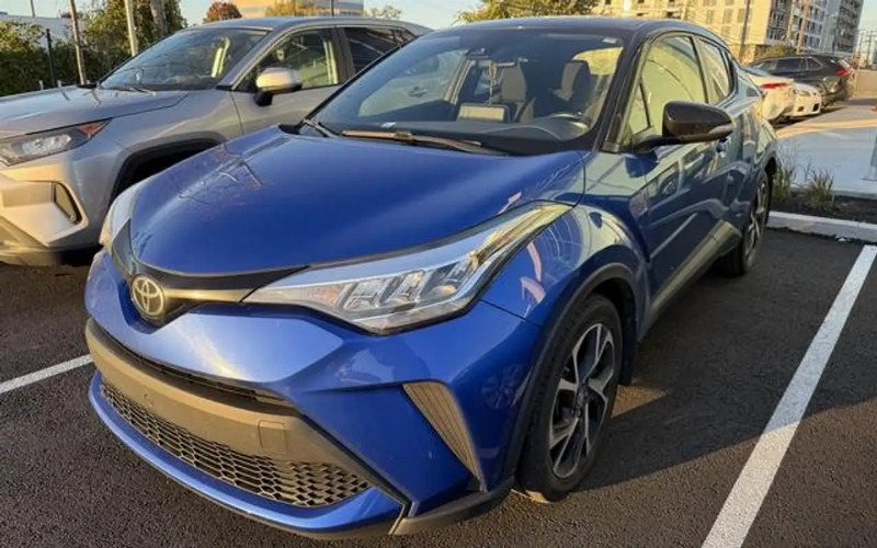 car Toyota C-HR id337096 main photo