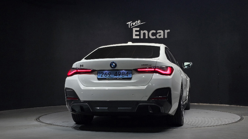 car BMW i4 id337148 photo #4