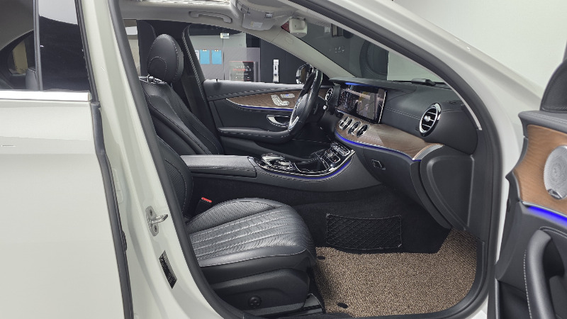 car Mercedes E-Class id337158 photo #11