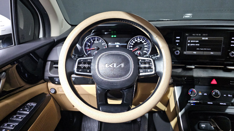 car KIA Carnival id337172 photo #12