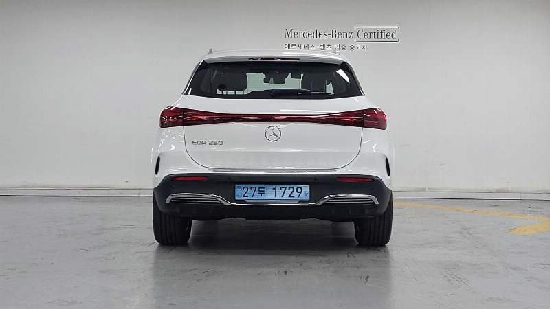 car Mercedes EQA id337517 photo #4