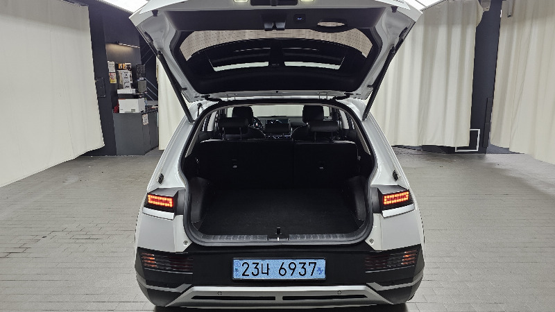 car Hyundai IONIQ 5 id337642 photo #17