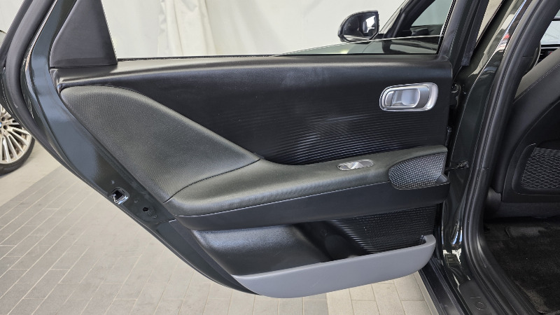 car Hyundai IONIQ 6 id337796 photo #25