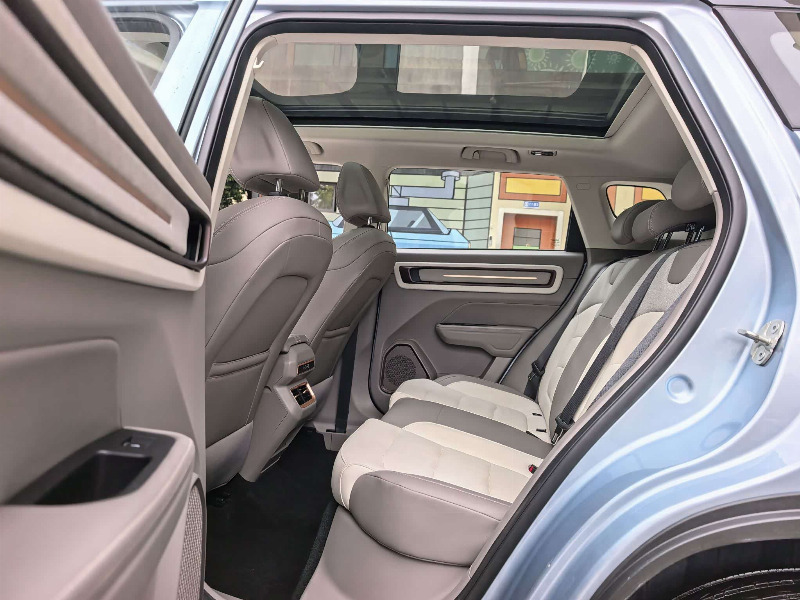 car Geely ICON id338675 photo #13