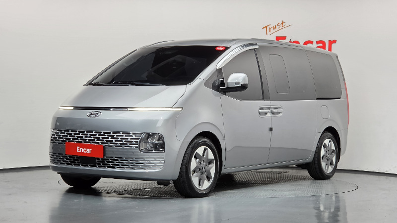 car Hyundai Staria id339514 main photo