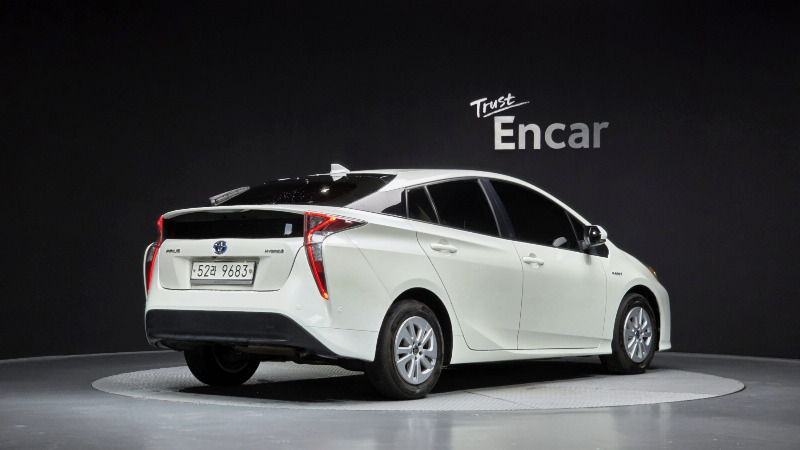 car Toyota Prius id339654 photo #2
