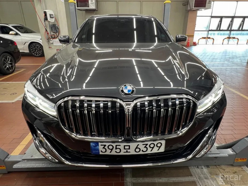 car BMW 7 Series id339775 main photo