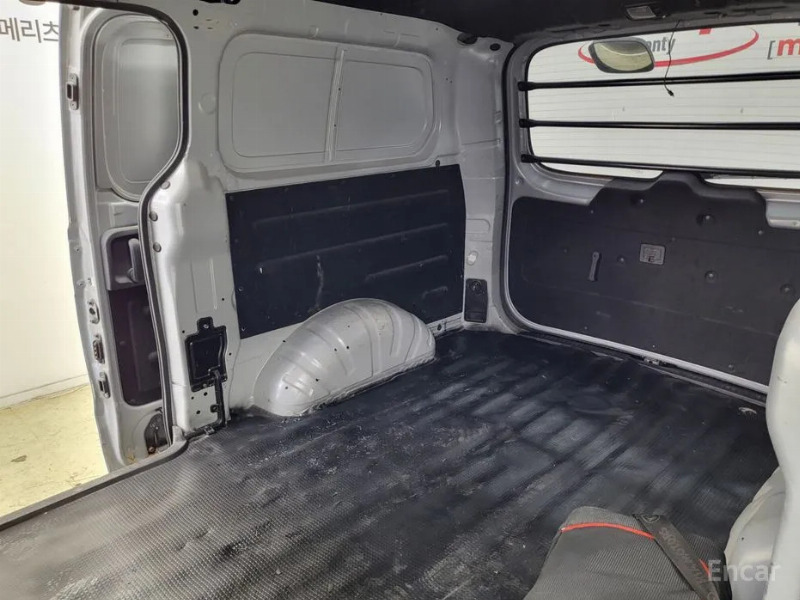 car Hyundai Grand Starex id339908 photo #11