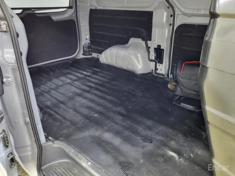 car Hyundai Grand Starex id339908 photo #12