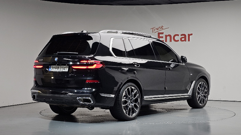 car BMW X7 id339963 photo #2