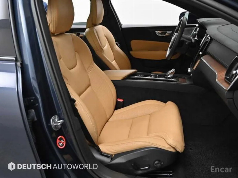 car Volvo V60 id339989 photo #10