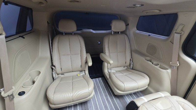 car KIA Carnival id340105 photo #18