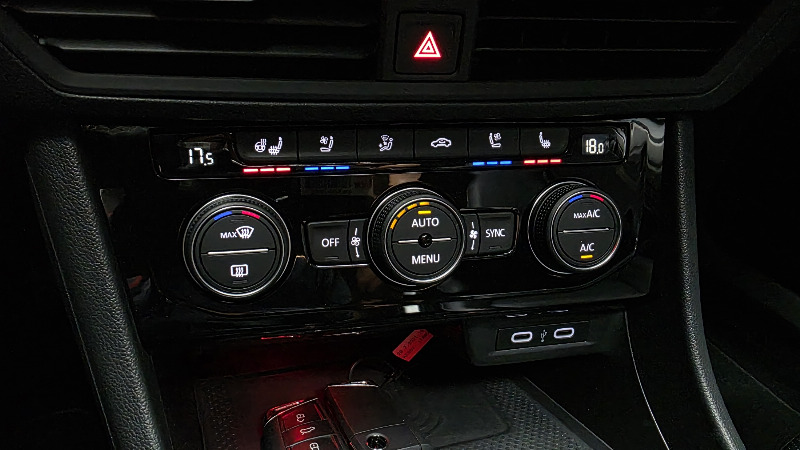 car Volkswagen Jetta id340194 photo #19