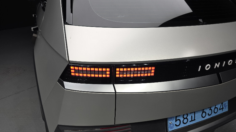 car Hyundai IONIQ 5 id340277 photo #23