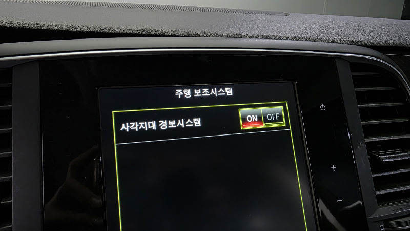 car Renault Samsung SM6 id340468 photo #16