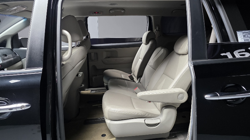 car KIA Carnival id340808 photo #26