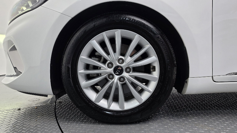 car KIA K7 id341021 photo #5