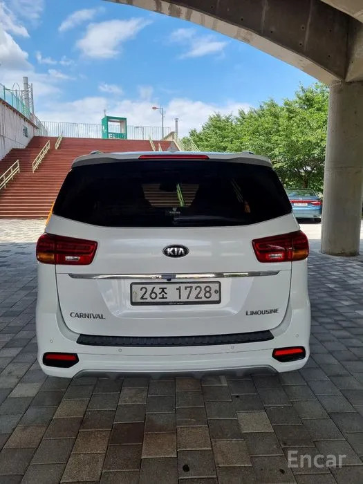 car KIA Carnival id341464 photo #4
