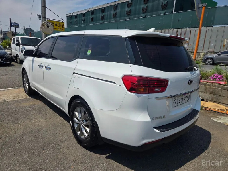 car KIA Carnival id341597 photo #5