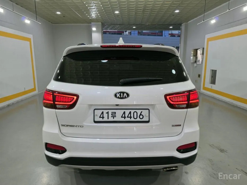 car KIA Sorento id341650 photo #5