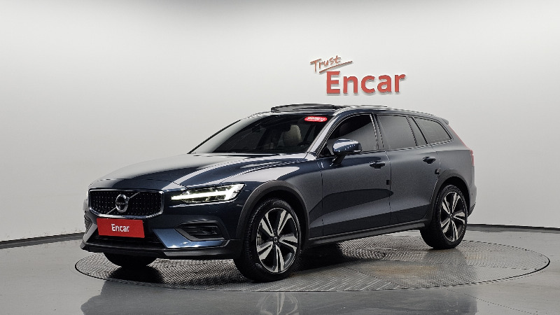 car Volvo V60 id342700 main photo