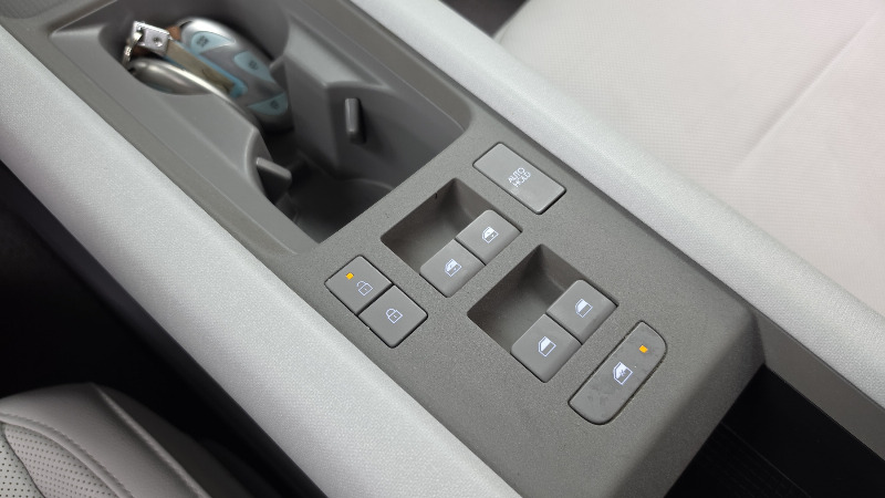 car Hyundai IONIQ 6 id342731 photo #28