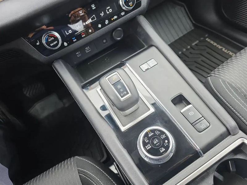 car Mitsubishi Outlander id343111 photo #22