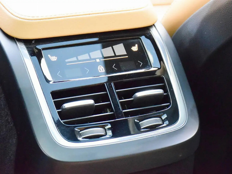 car Volvo XC90 id343177 photo #18