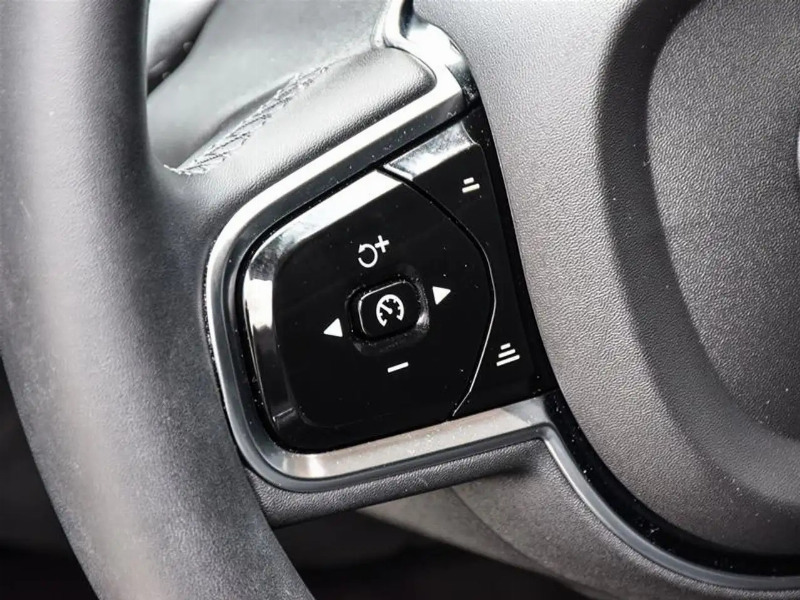 car Volvo XC90 id343209 photo #7