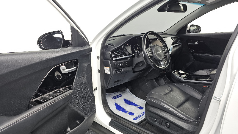 car KIA Niro id343360 photo #10