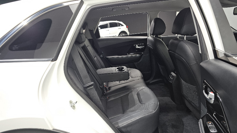 car KIA Niro id343360 photo #11