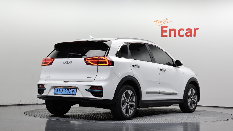 car KIA Niro id343360 photo #2