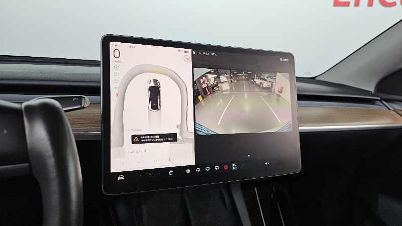 car Tesla Model Y id343361 photo #14