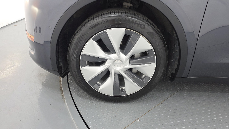 car Tesla Model Y id343364 photo #5