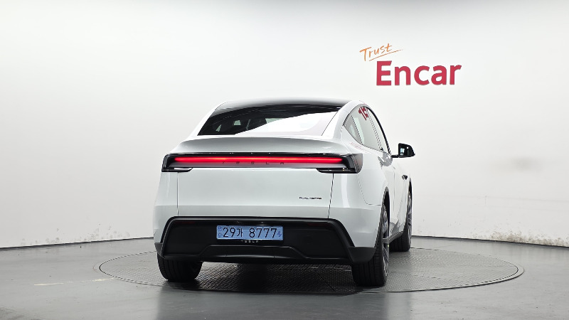 car Tesla Model Y id343381 photo #4