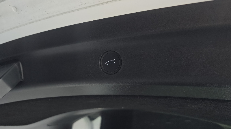 car Tesla Model Y id343397 photo #16