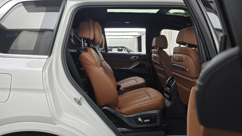 car BMW X7 id343429 photo #11