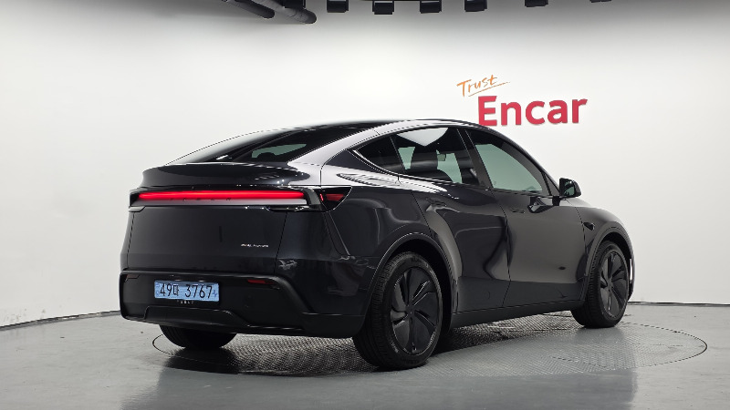 car Tesla Model Y id344541 photo #2