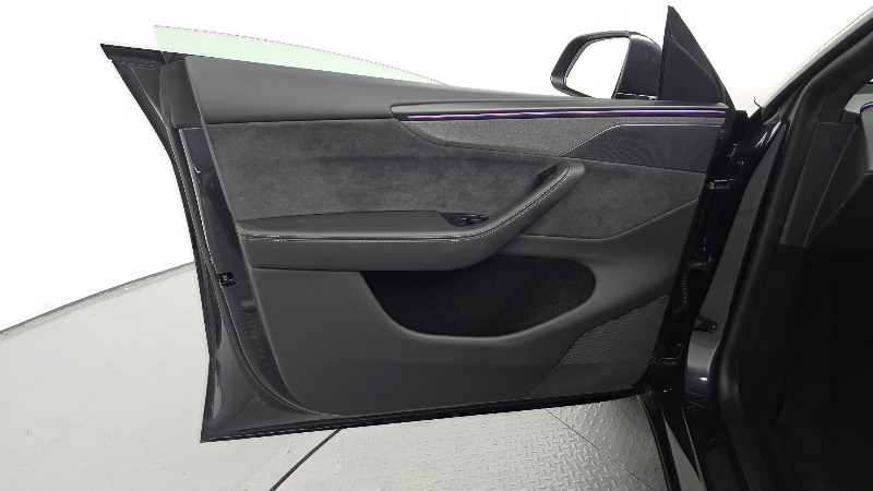 car Tesla Model Y id344541 photo #24