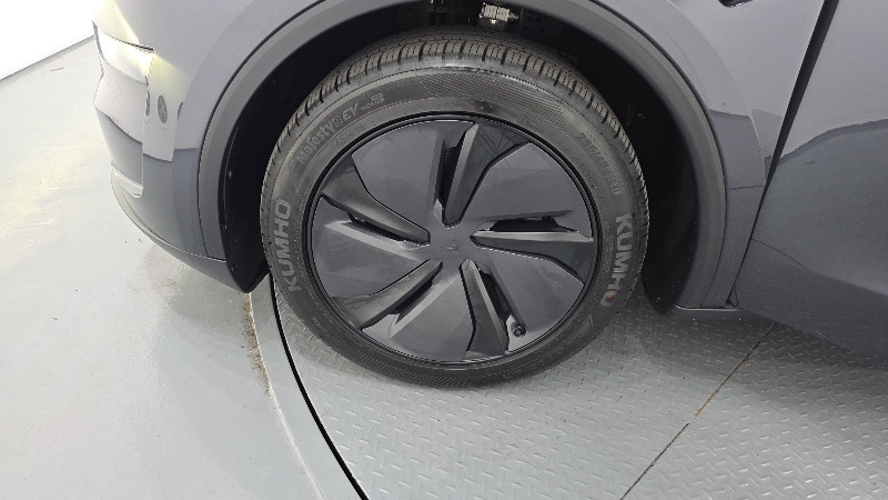car Tesla Model Y id344541 photo #5
