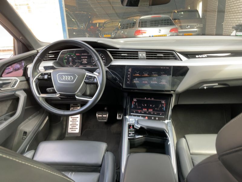 car Audi e-tron id345596 photo #12