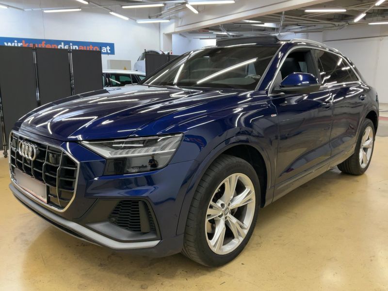 car Audi Q8 id345623 main photo