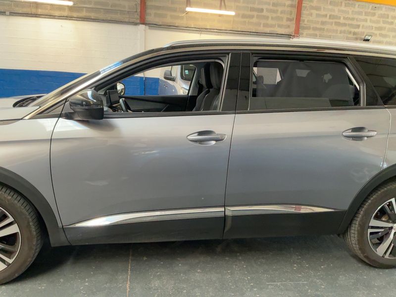 car Peugeot 5008 id345829 photo #4